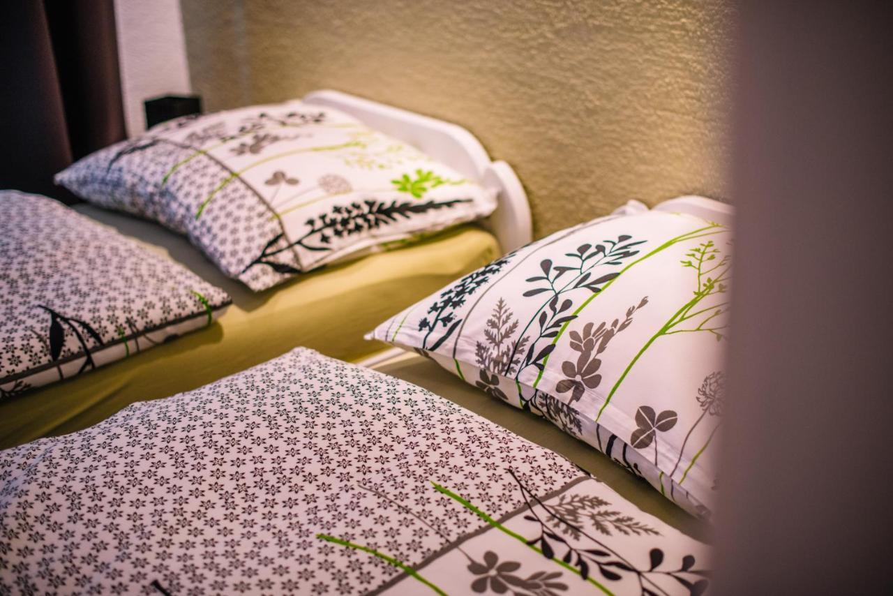 Apartman Luka Ливно Экстерьер фото